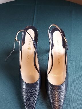 Rene Mancini Black Textured Pointed Slingback Pumps Size 39.5
